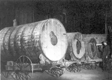barrils-metalliques-pour-montsalvat.png