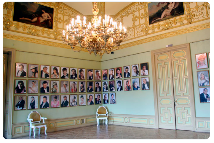 theatre_comedie_musicale_saint_petersbourg.png