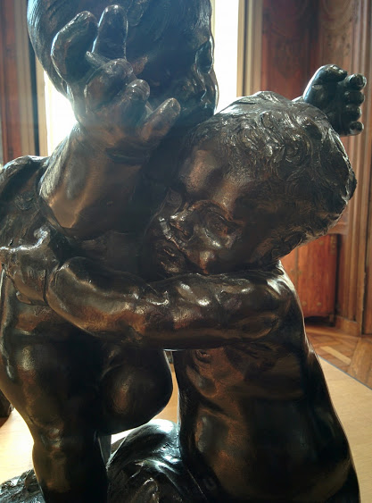 putti câlins